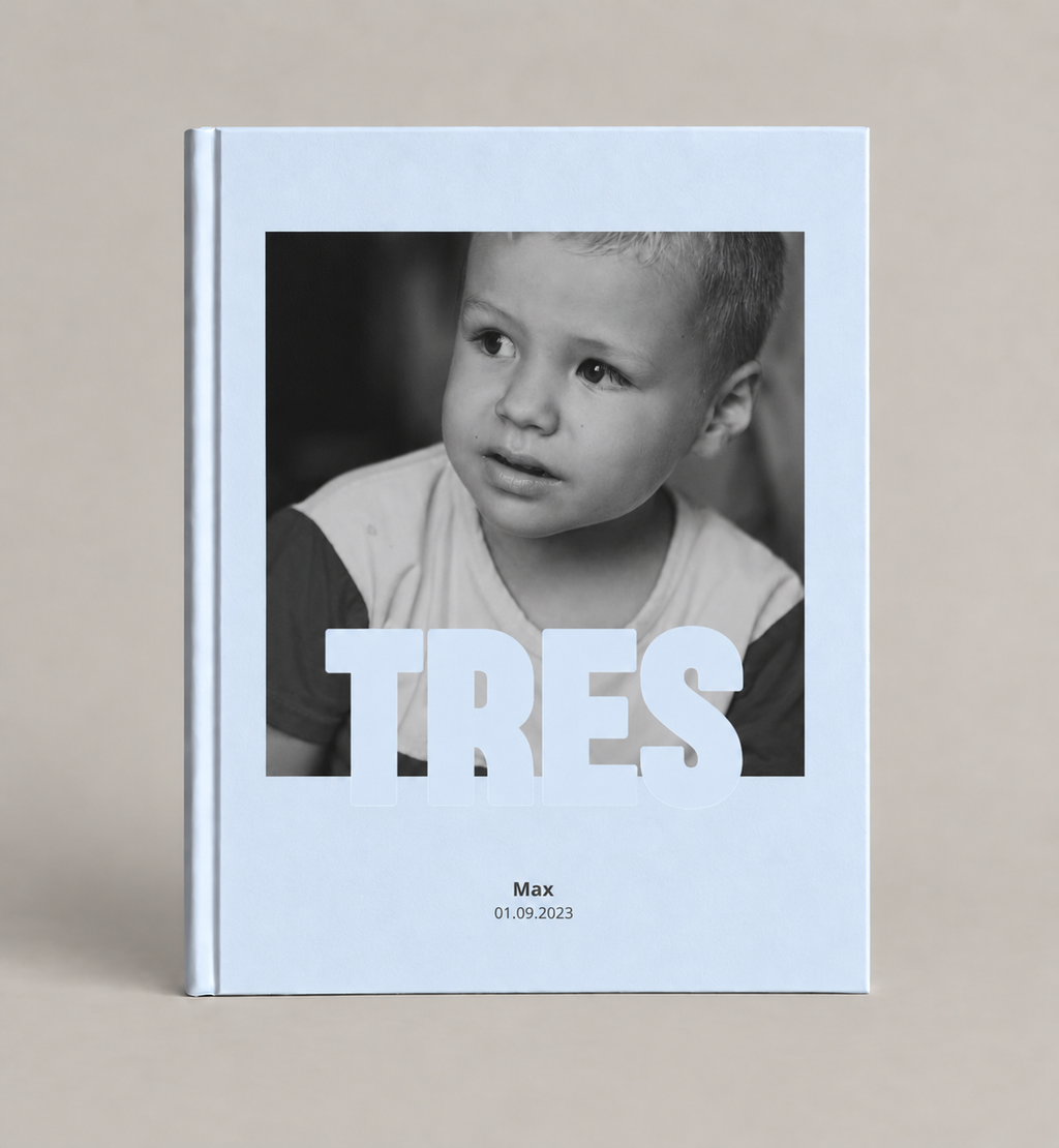 Plantilla photobook en Canva | 3 Años Celeste